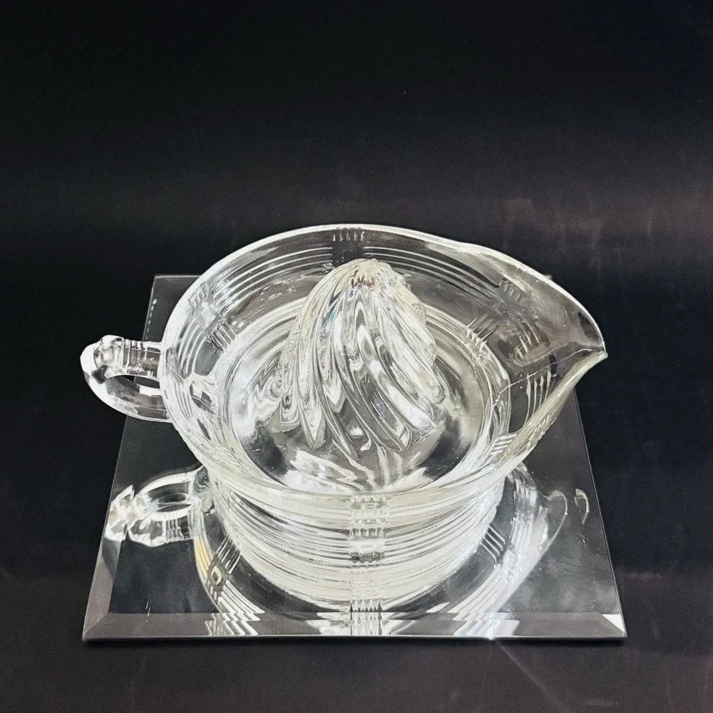 Vintage Hazel Atlas Criss Cross Clear Glass Reamer Juicer W‎ Handle & Spout